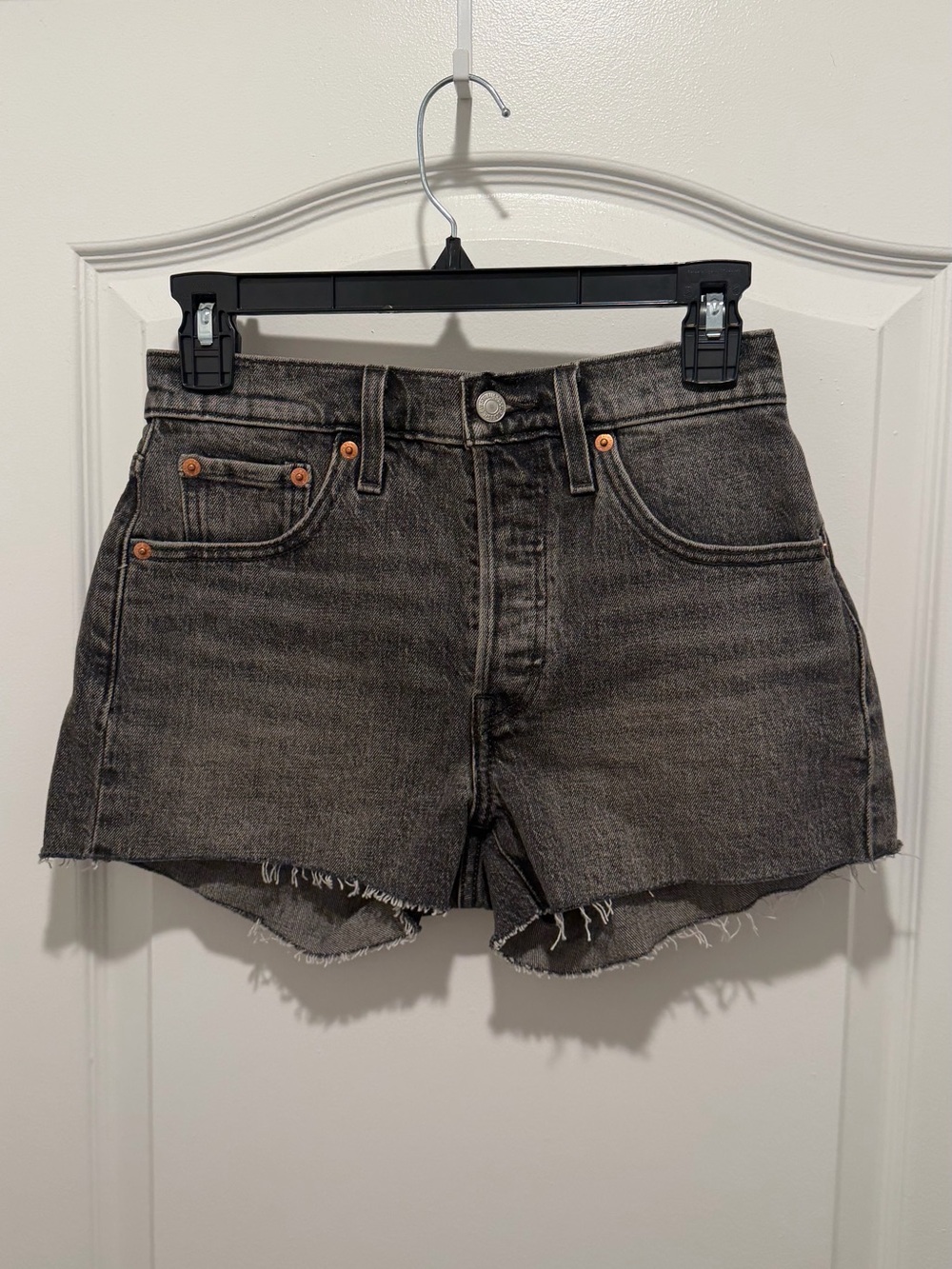 Levi’s 501 Original High Rise Denim Shorts Black Wash Size 25